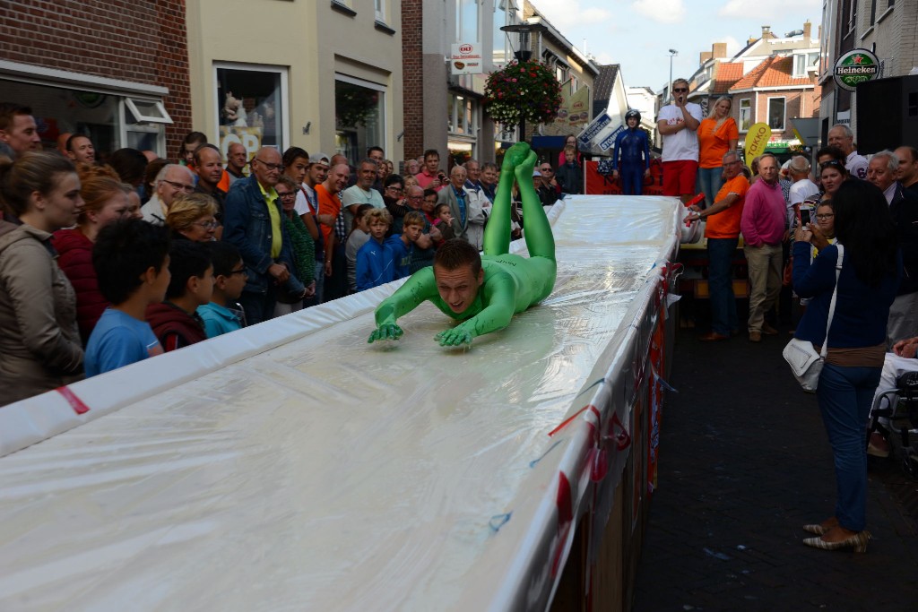 ../Images/Donderdag kermis 106.jpg